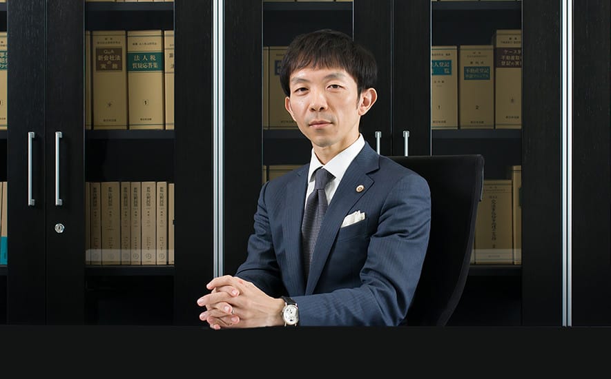 代表社員弁護士　鈴木淳巳